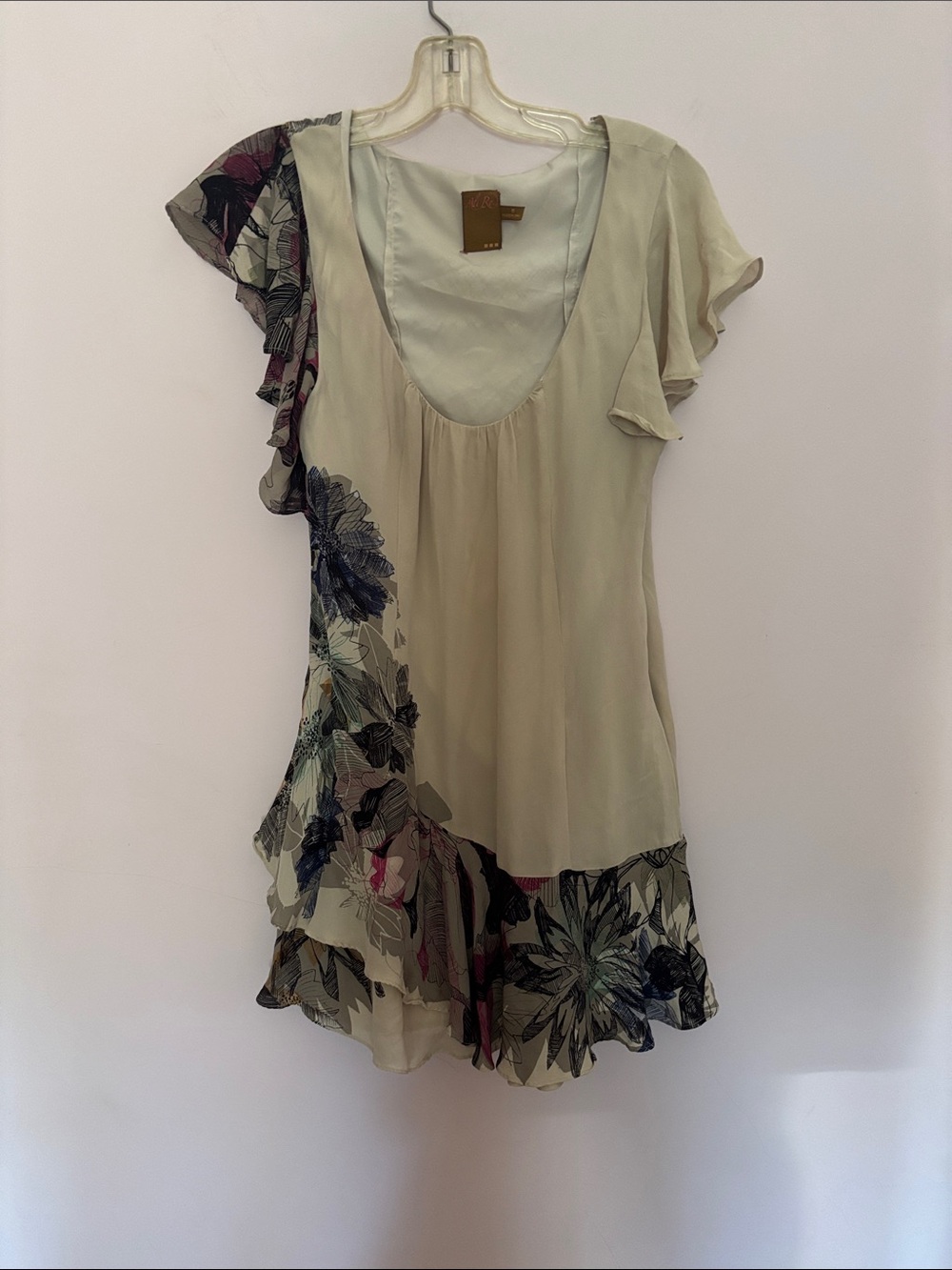 Ali Ro light mini dress. Size 10